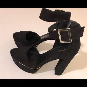 NWOT, Qupid black dressy shoes.